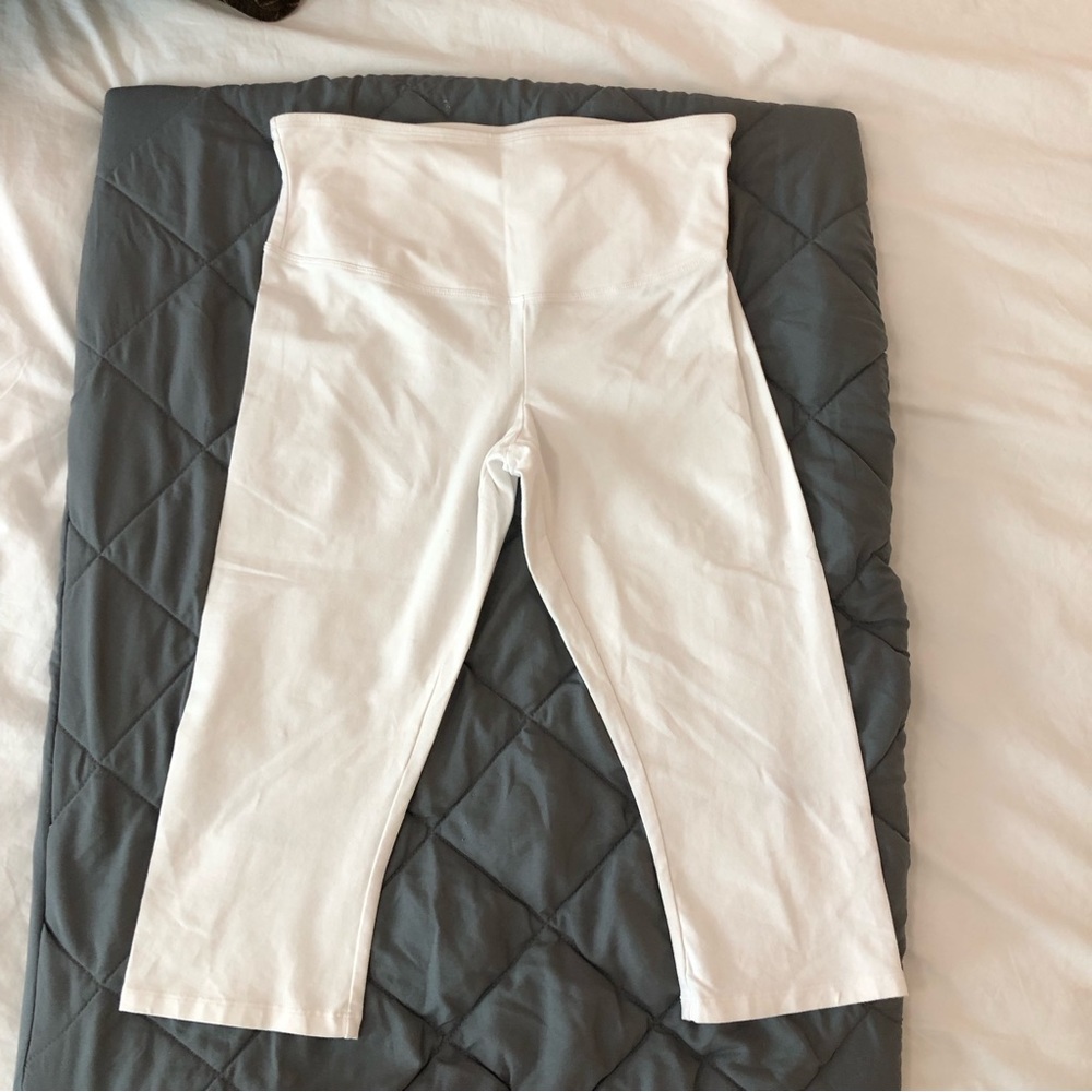 Yummie Tummies by Heather Thompson Capri Leggings - Large